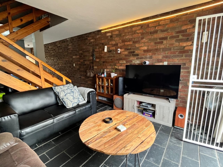 2 Bedroom Property for Sale in Pretorius Kloof Free State